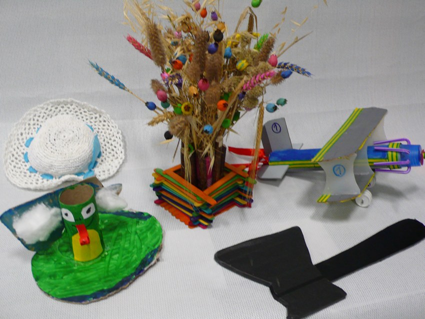 First entries received from ULMA workers’ and members’ children for the Handicrafts Competition