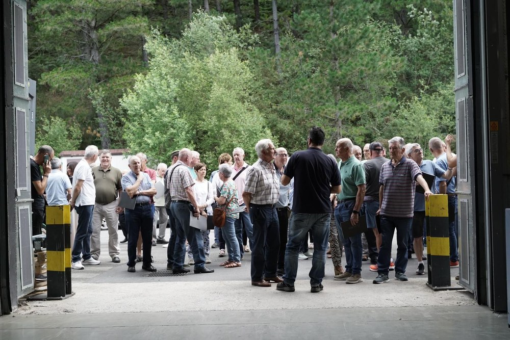 Retirees visiting one of ULMA´s factories