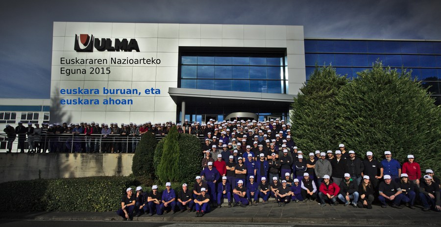 International Basque Language Day at ULMA, an exciting day attended by workers from all ULMA Group businesses.