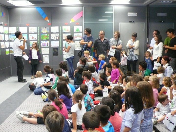 The award ceremony for the painting competition for children of partners and workers of the Grupo ULMA has taken place