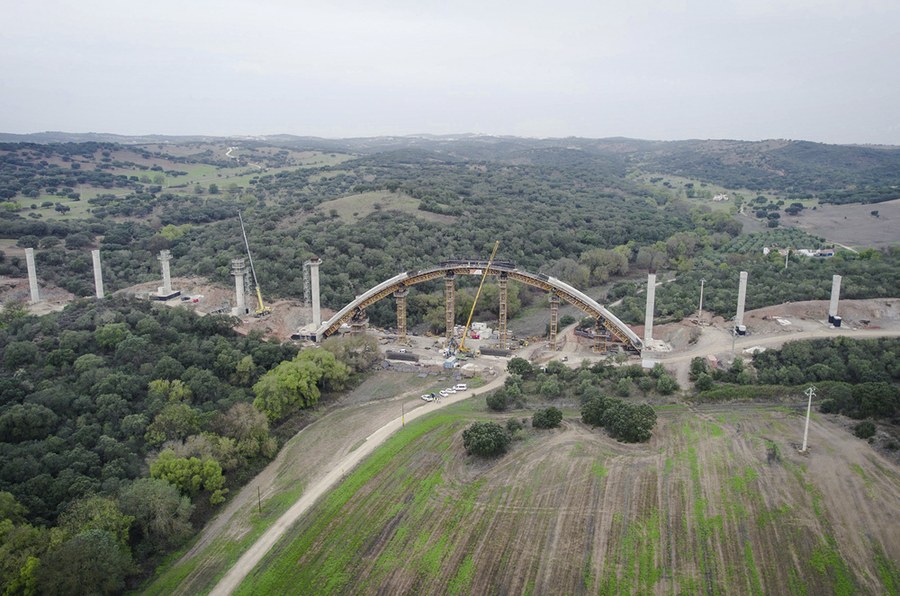 The strategic construction project of the Pardais viaduct counts on the expertise provided by ULMA