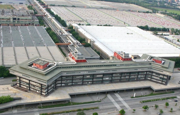 ULMA drainage channels at the Arese shopping centre in Italy