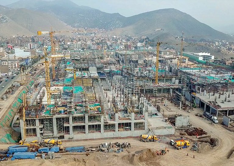 ULMA in the construction of the one of the largest shopping centres in Peru