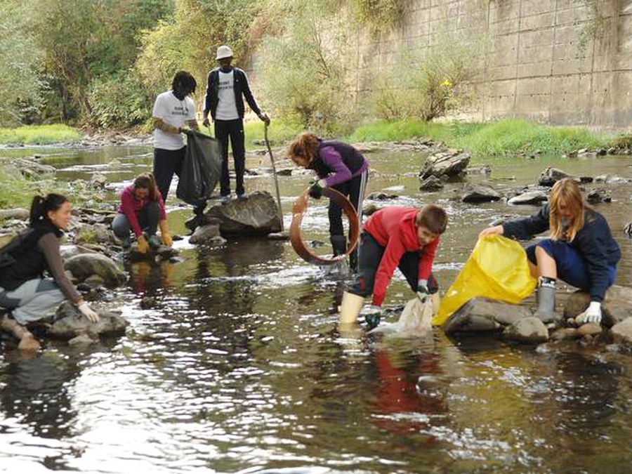 Anímate a participar: “Charca para anfibios” y "Limpieza del río", con Oñatiko Natur Eskola