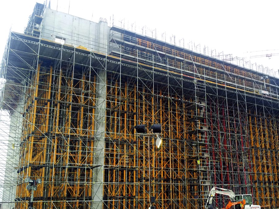 Cimbra MK demuestra su gran capacidad de carga en la construcción de la Planta de Conversión de Residuos en Pavía.