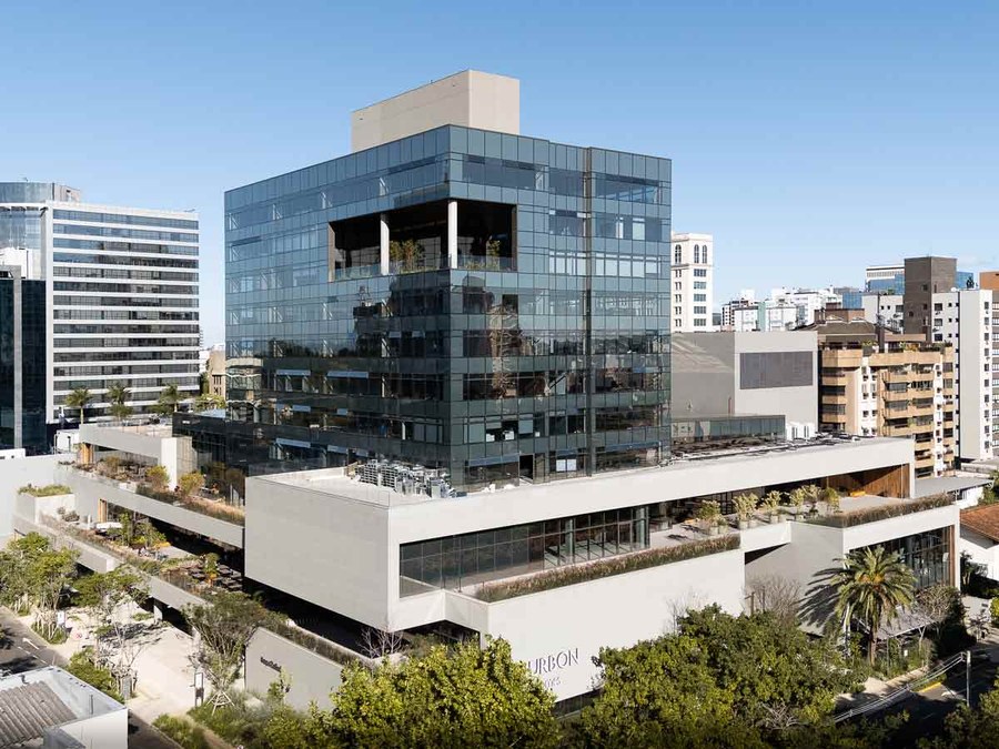 El centro comercial Bourbon Carlos Gomes, en Brasil, incorpora soluciones de arquitectura y drenaje de ULMA
