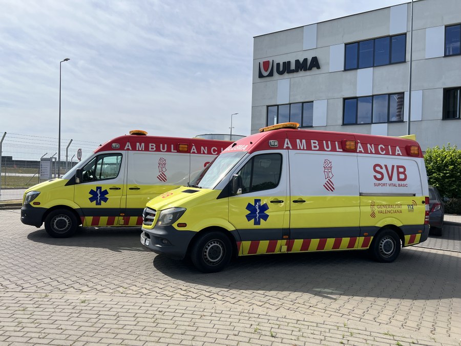 ULMA dona dos ambulancias para Ucrania