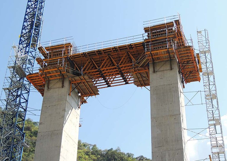 ULMA ha desarrollado una solución integral para el proyecto de construcción del puente atirantado Hisgaura