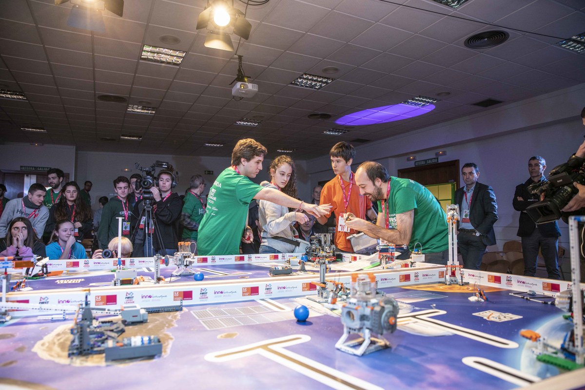 ULMA, First Lego League Euskadi-MONDRAGONen Laguntzaile. Zientzia ...